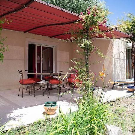Petit Paradis . Pujaut Zewnętrze zdjęcie